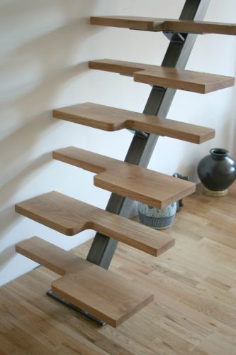 Лестница с гусиным шагом