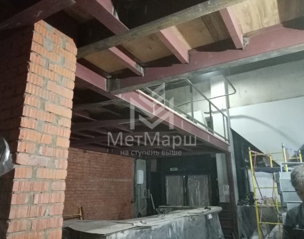Металлический мезонин в офис